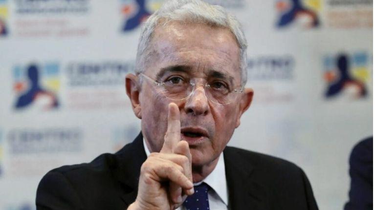 Tribunal Superior de Bogotá ordena la libertad inmediata del expresidente Álvaro Uribe