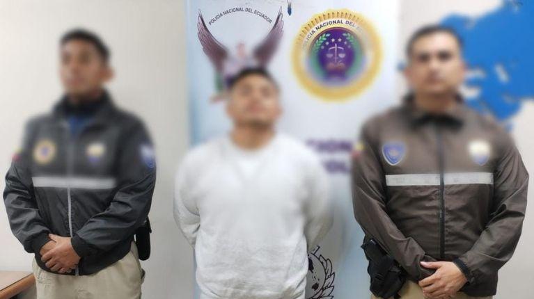 Presunto integrante de ‘Los Lobos’ con notificación roja de Interpol por el delito de robo fue capturado en Estados Unidos