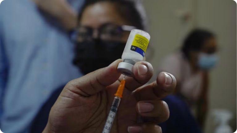 Ecuador elimina certificado de vacunación contra la fiebre amarilla para viajeros de Colombia, Perú, Bolivia y Brasil