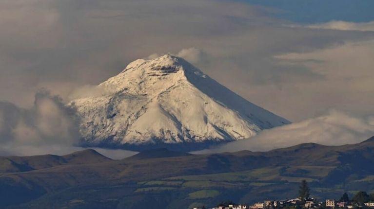 El Instituto Geofísico registra 320 réplicas en zona del volcán Cotopaxi