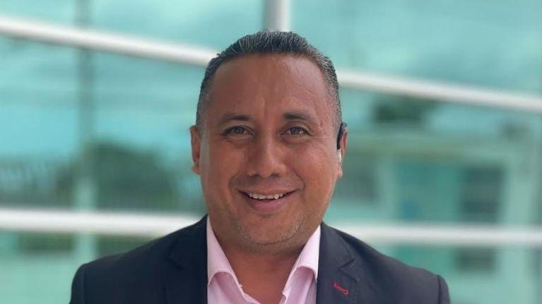 Willy Quinde, la voz informativa que acompaña a OromarTv
