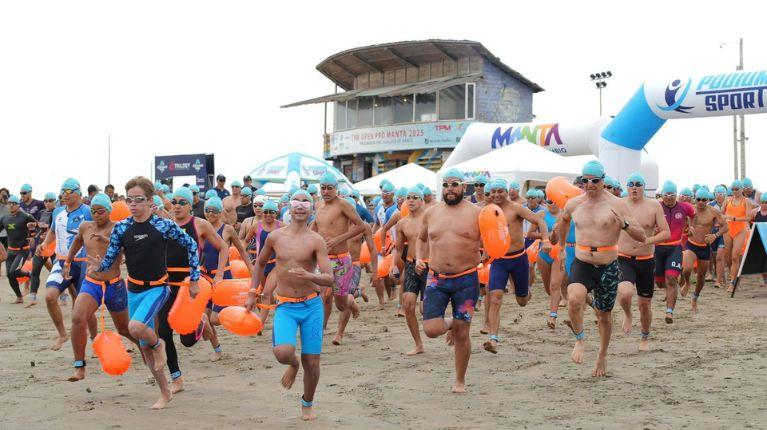 Más de 50.000 personas visitaron a Manta por el feriado del 10 de agosto y hubo un movimiento económico de USD 4 millones