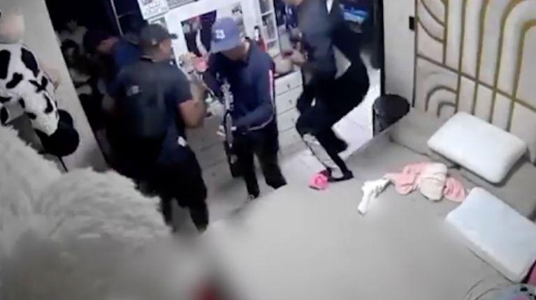 VIDEO: Policía capturó a un presunto implicado del violento ataque en una urbanización de La Aurora, en Daule