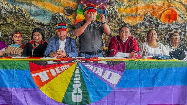 Riobamba: mientras Noboa entrega bonos y maquinaria, la Conaie analiza una posible movilización por el subsidio al diésel