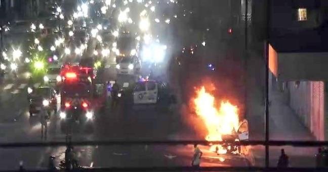 Nuevo incendio de un carro en Guayaquil: detonan tanque de gas en vehículo