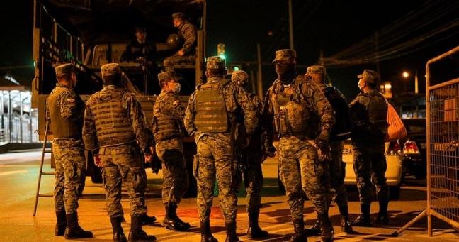 Ejército confirma muertes: Dos militares fallecen en destacamentos