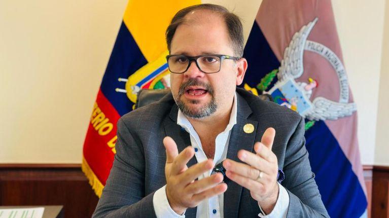Ministro del Interior seguirá denunciando a jueces “que quieren trabajar al servicio de la delincuencia”