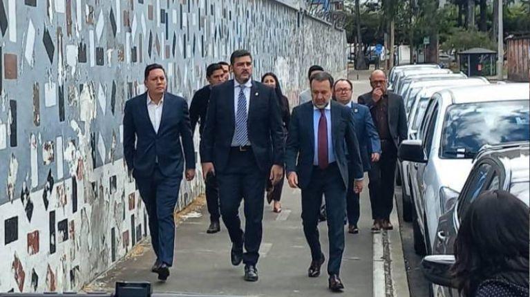 Alcaldes de Quito, Cuenca y Guayaquil acuden a reunión por visita de Marco Rubio