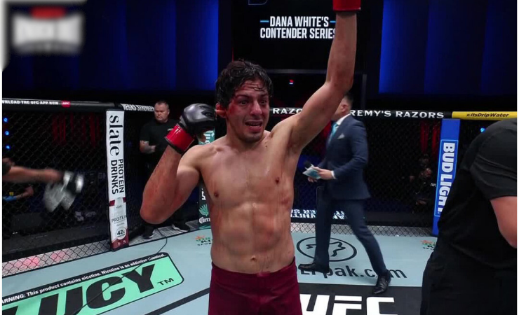 El guayaquileño Adrián Luna Martinetti firma contrato la UFC tras vencer al ruso Dmitry Vologdin
