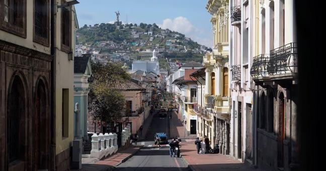 Imagen de la noticia: Apagón se registra en el norte de Quito este sábado, 25 de octubre