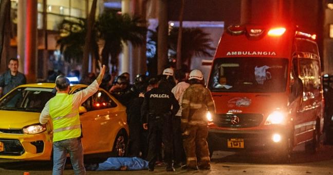 Imagen de la noticia: Explosión en Guayaquil: vehículo detona frente a zona comercial