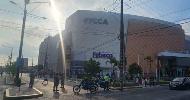 Supuesta bomba en una mochila causa alerta en Guayaquil