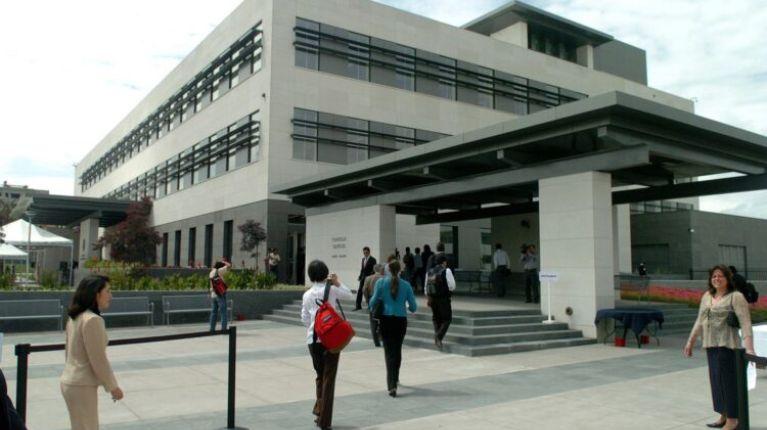 Embajada de Estados Unidos en Ecuador reprogramará citas para trámite de visas, por los feriados