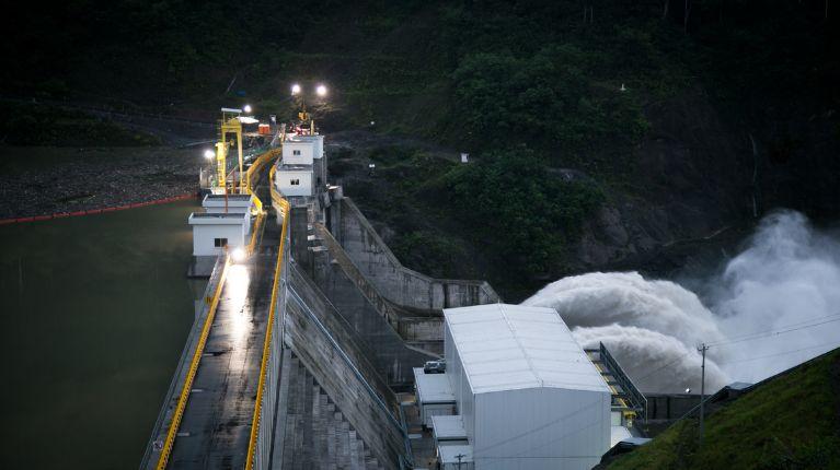 El Gobierno entrega 39 certificados para proyectos de generación eléctrica