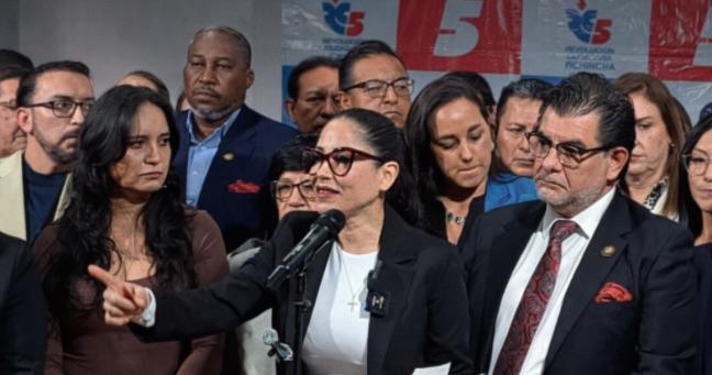 Imagen de la noticia: “¿Me quieren callar?” : Luisa González responde por caso ‘Caja Chica’