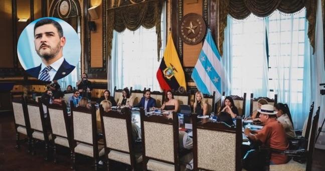 Imagen de la noticia: Concejo de Guayaquil aprueba nueva licencia para Aquiles Álvarez mientras continúa en prisión preventiva