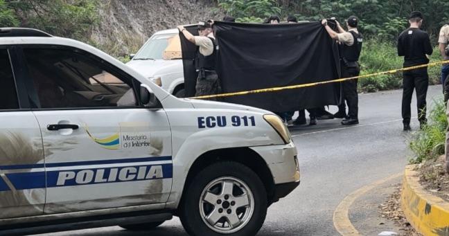 Conductor muere a tiros en la vía Circunvalación de Manta