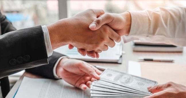 ¿Qué revisan los bancos para darte un préstamo?