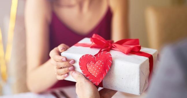 San Valentín 2026: errores al elegir un regalo y cómo acertar