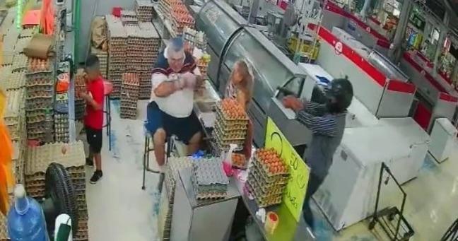 Ataque armado en mercado de Portoviejo deja un fallecido