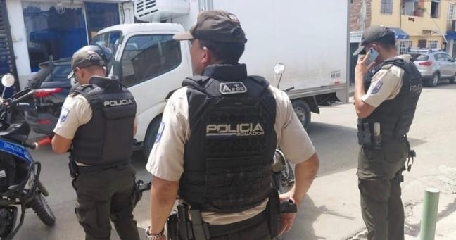 Asalto a camión en Manta deja un herido