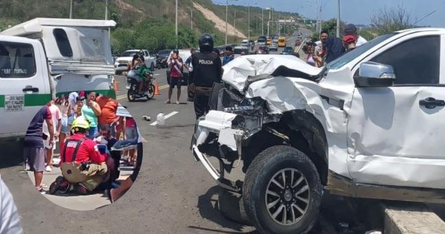 Fuerte accidente de tránsito en Manta, Manabí, deja siete heridos