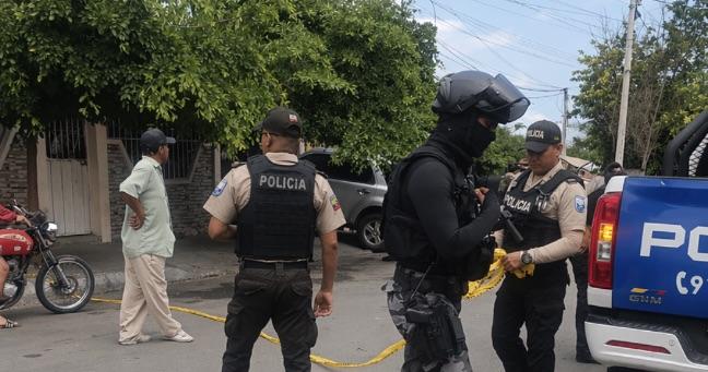 Hombre es baleado dentro de un taller en Manta, Manabí