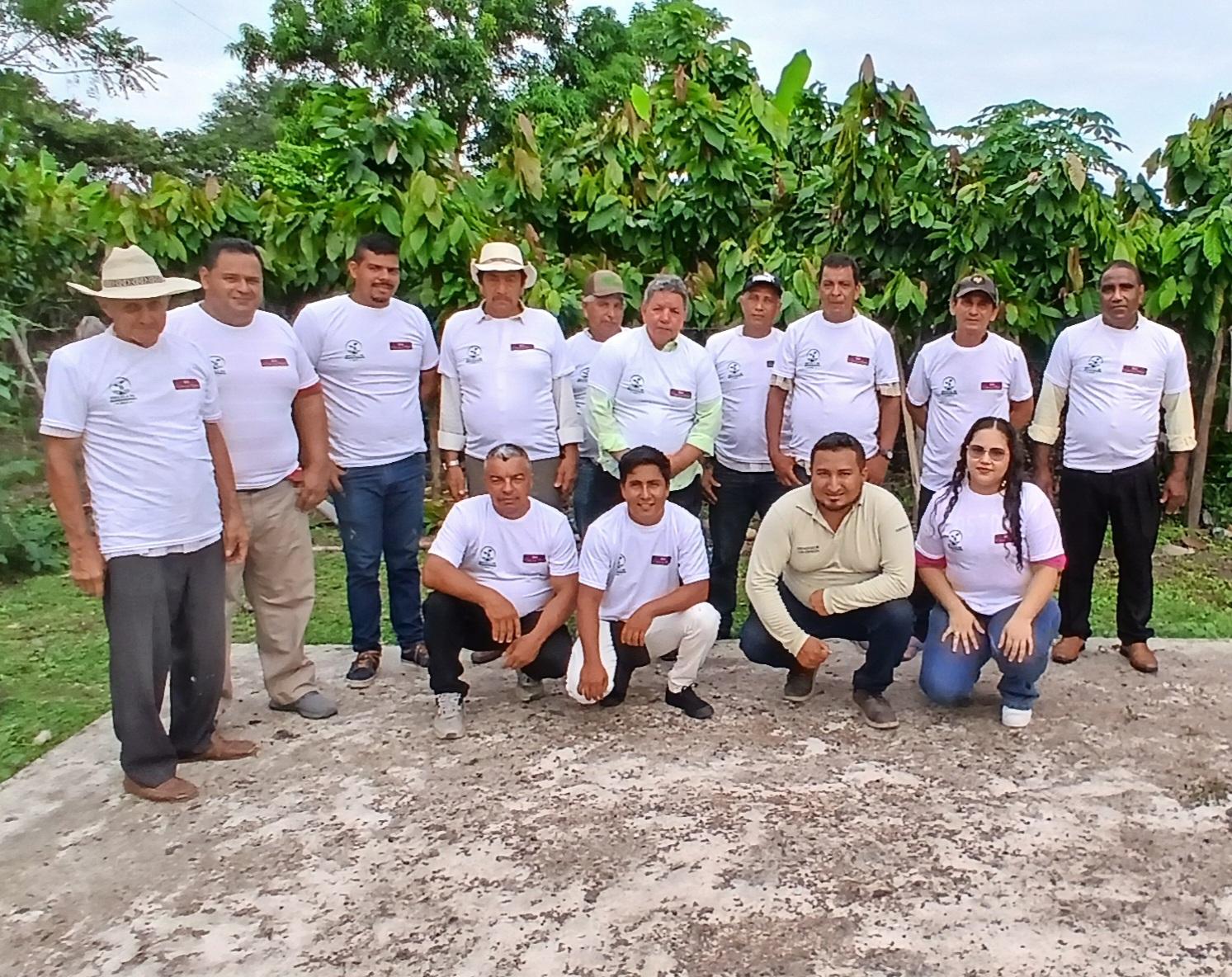 El Plan Cacao de Nestlé Ecuador celebra 10 años de formación para elevar la productividad y competitividad del cacao ecuatoriano mediante sus Escuelas de Agroemprendimiento