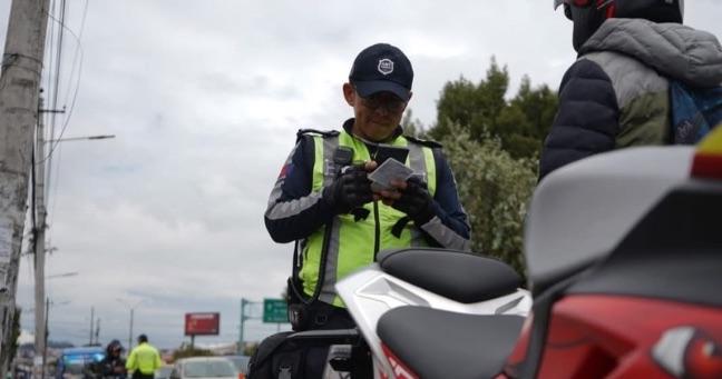 Pico y placa en Quito: restricciones para este miércoles 6 de mayo