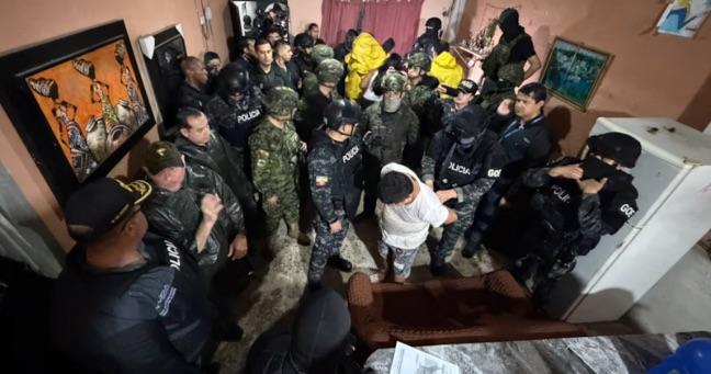 Imagen de la noticia: Golpe a Los Lobos en Quevedo: 11 detenidos y 25 allanamientos en megaoperativo