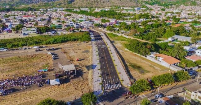 Portoviejo inaugura nueva vía estratégica VT0