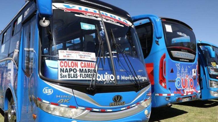 Buses en Quito trabajarán menos horas: transportistas exigen revisión de tarifas
