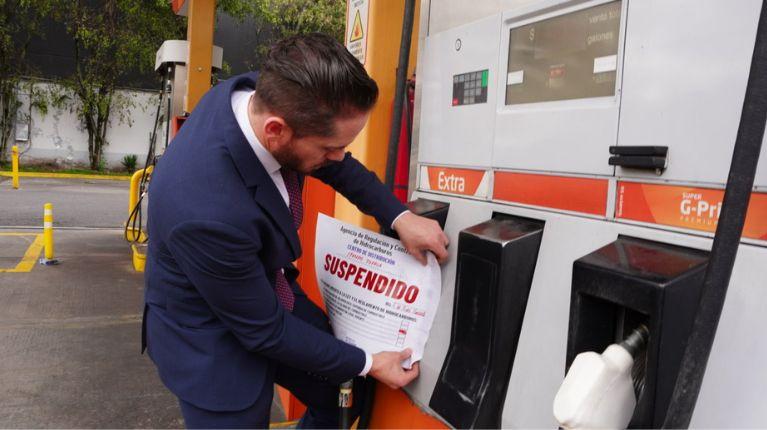 Controles en gasolineras tras supuesta escasez de combustible, Gobierno descarta desabastecimiento   
