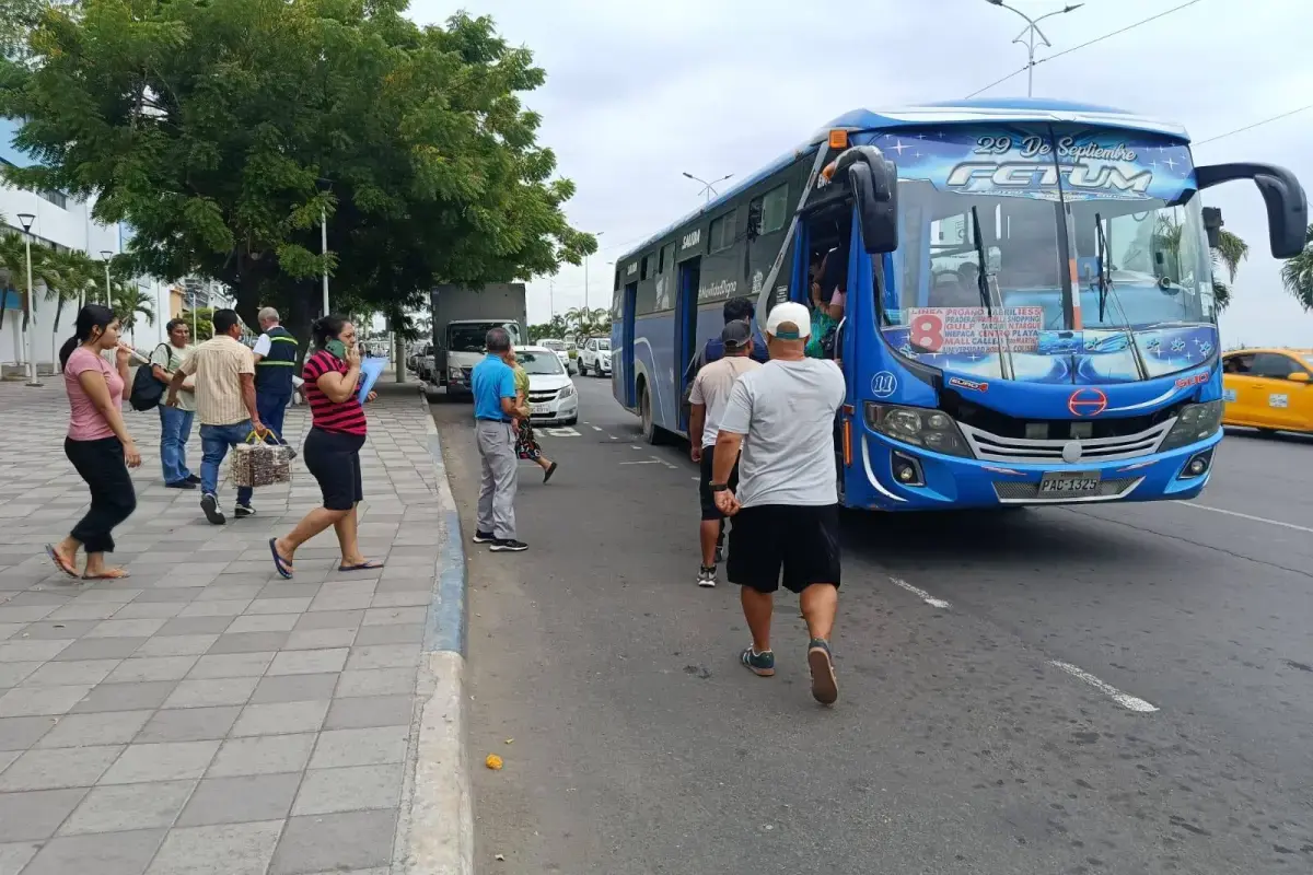 Pasaje de buses en Manta sube a USD 0,50 desde este martes, 30 de junio