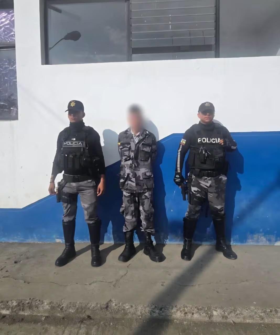 Falso policía cae en Jipijapa, Manabí: usaba fotos con IA para estafar a mujeres