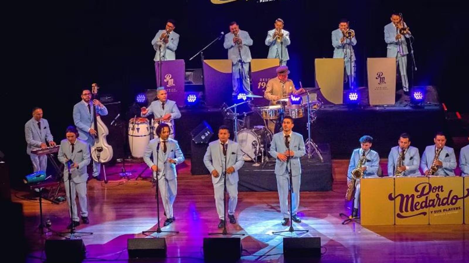 Don Medardo cumple su promesa: dará concierto gratuito