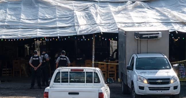 Violencia en Manabí: sicarios atacan a tiros a una pareja en el interior de un restaurante en Montecristi