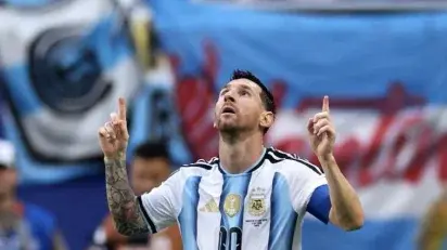 Argentina avanza a cuartos de final de la Copa del Mundo tras remontada histórica ante Egipto
