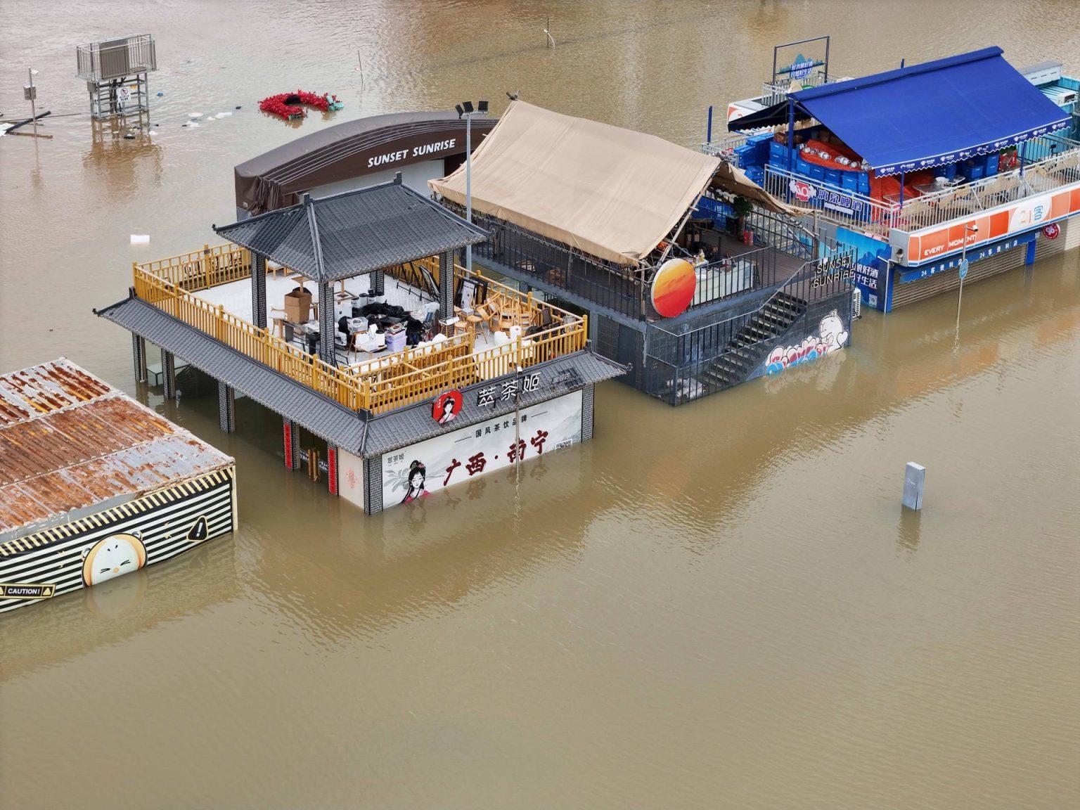 China enfrenta emergencia por desastres naturales: al menos 38 muertos tras tifones, inundaciones y tormentas