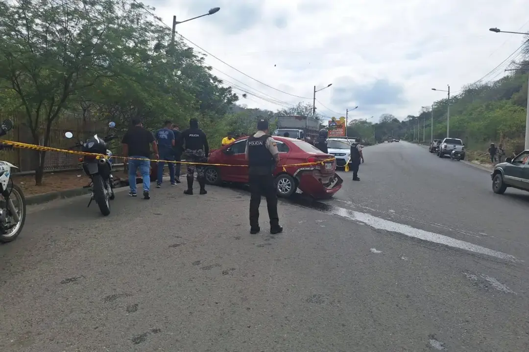 Imagen de la noticia: Ataque armado en Manabí: hombre es asesinado mientras circula en su vehículo en Portoviejo