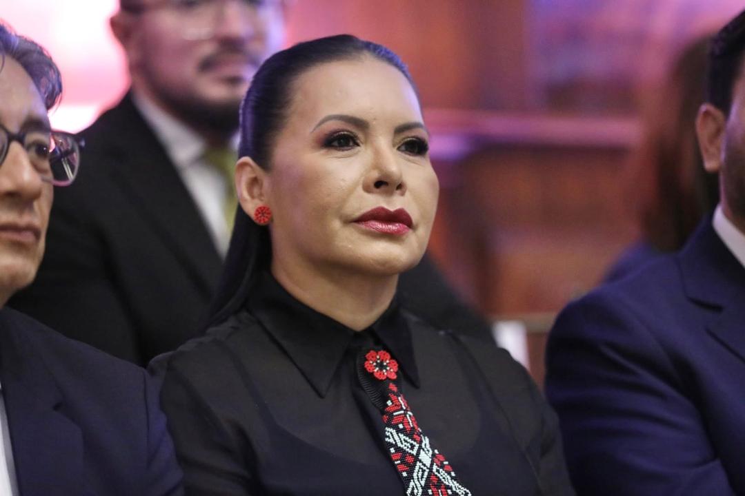 Imagen de la noticia: Diana Atamaint renuncia al CNE: deja el organismo tras ocho años