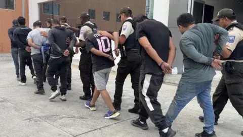 Siete hombres son detenidos tras robo a una joyería en Manta, Manabí