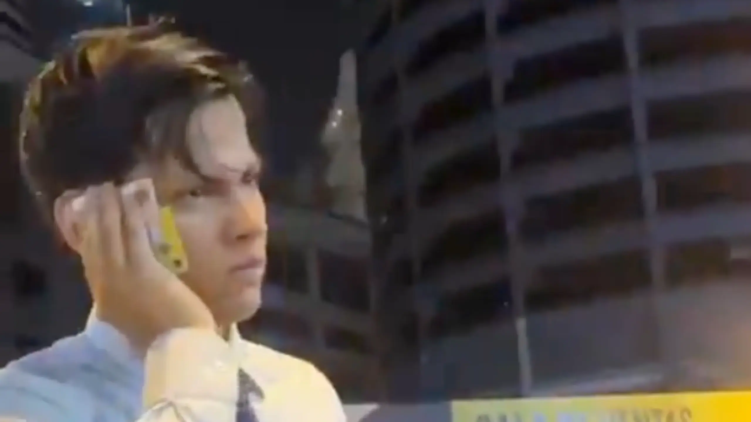 Joven que confundió su tarjeta con un celular rompe el silencio: revela qué ocurrió esa noche