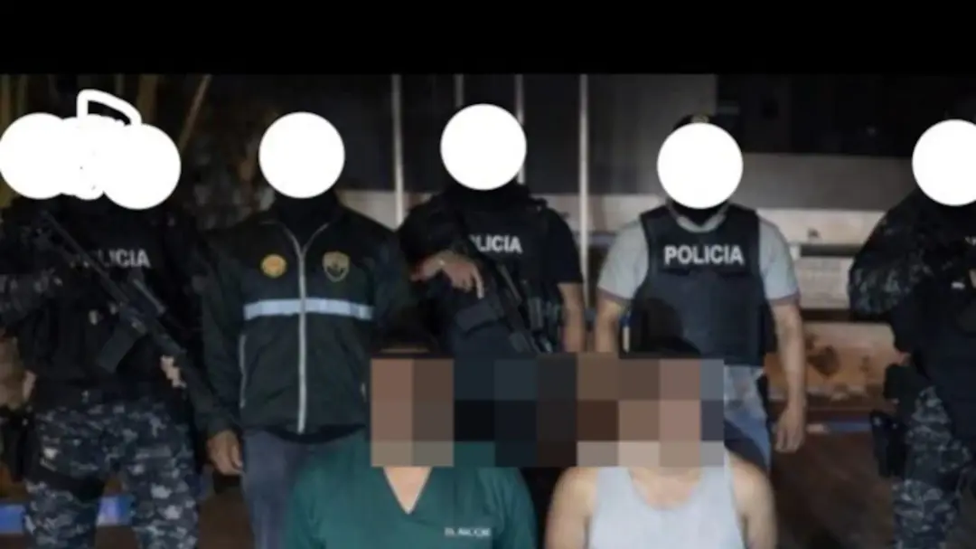 Imagen de la noticia: Tres hombres son capturados tras ataque armado que dejó un policía muerto en Manabí