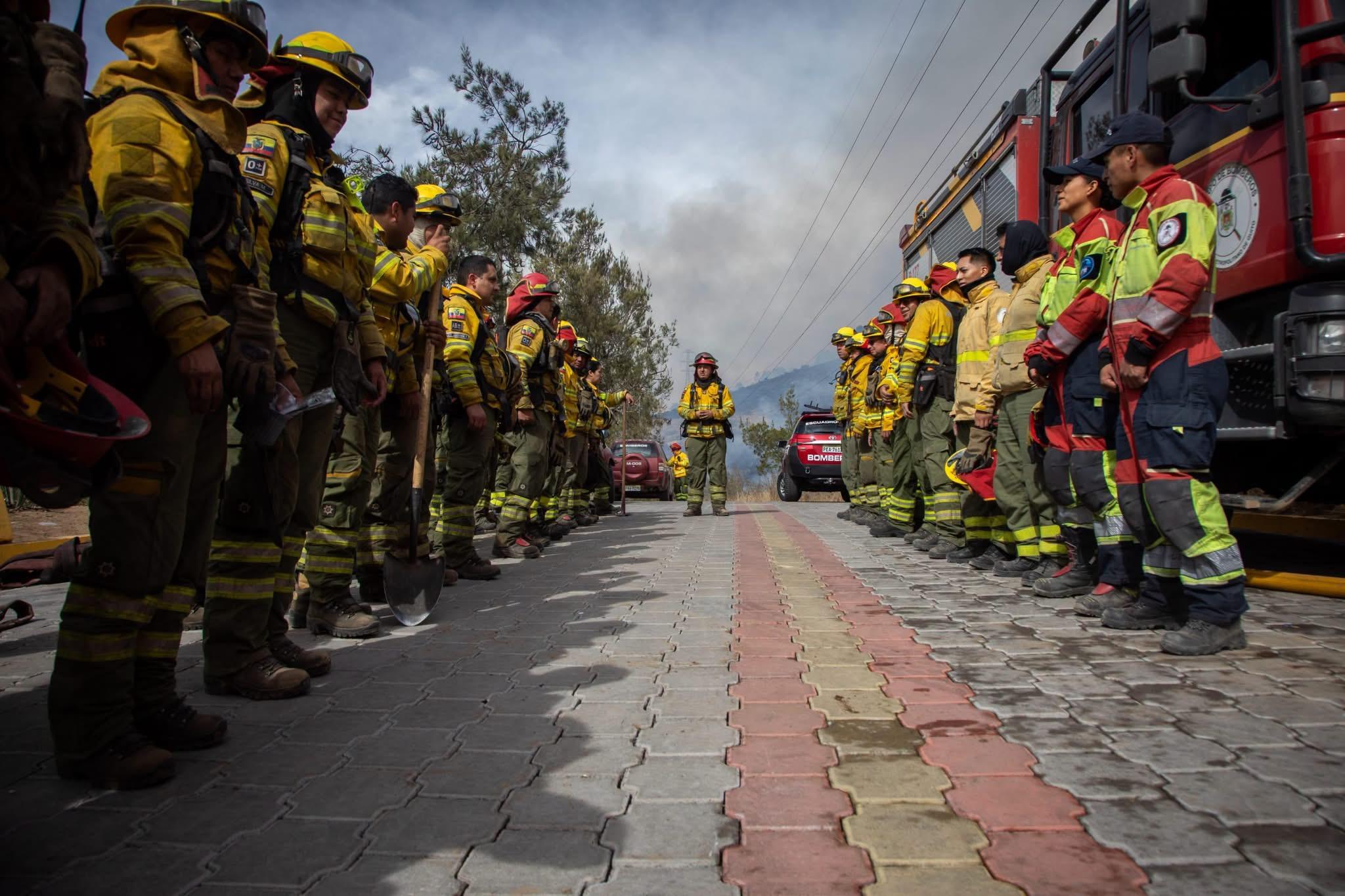 Bomberos de Quito: cuatro días de lucha y llamado a empatía