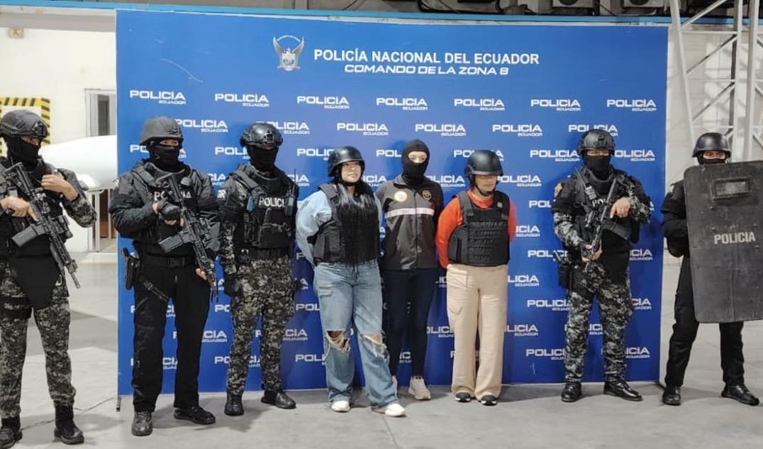 Esposa e hija de alias ‘Fito’ llegan a Ecuador: ¿cuántos años de cárcel podrían enfrentar?