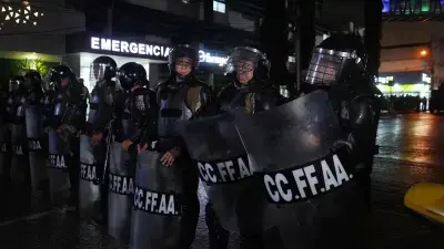 Aquiles Alvarez llega a clínica: ¿cuál es su estado?