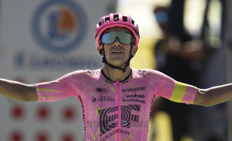 Imagen de la noticia: En su cumpleaños, Richard Carapaz se mantiene segundo en el Giro de Italia