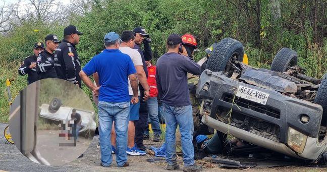 Imagen de la noticia: Hombre muere tras volcamiento en la vía Manta–Rocafuerte