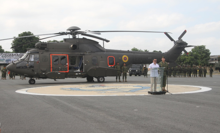 Imagen de la noticia: Noboa entrega helicópteros H225 al Ejército y lanza advertencia al crimen organizado: “Se toparon con una institución sólida”
